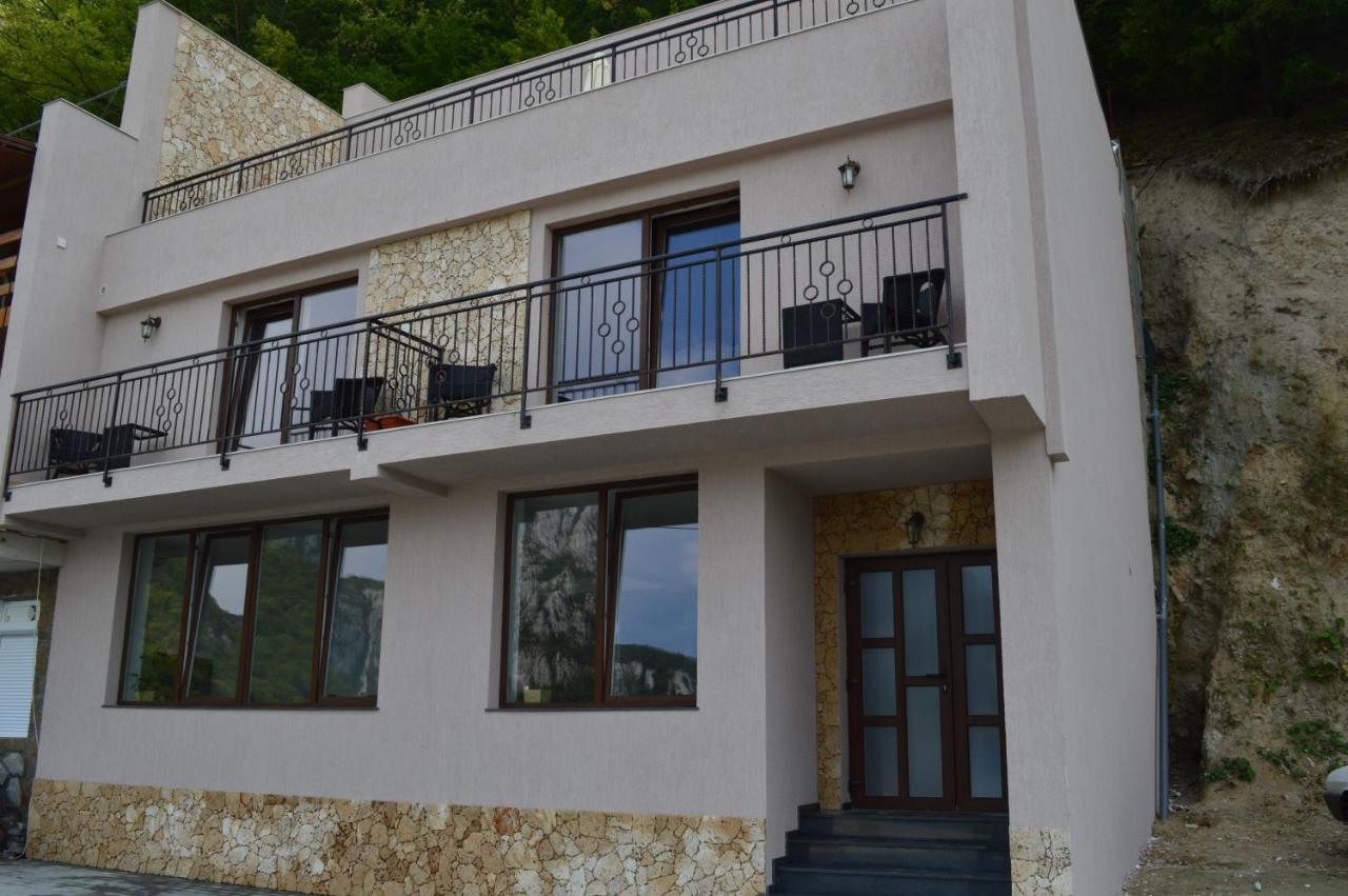 Casa Cattaleya Hotel Dubova Luaran gambar